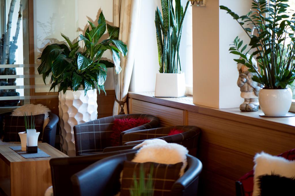 Hotel Pinei Ortisei Exterior photo